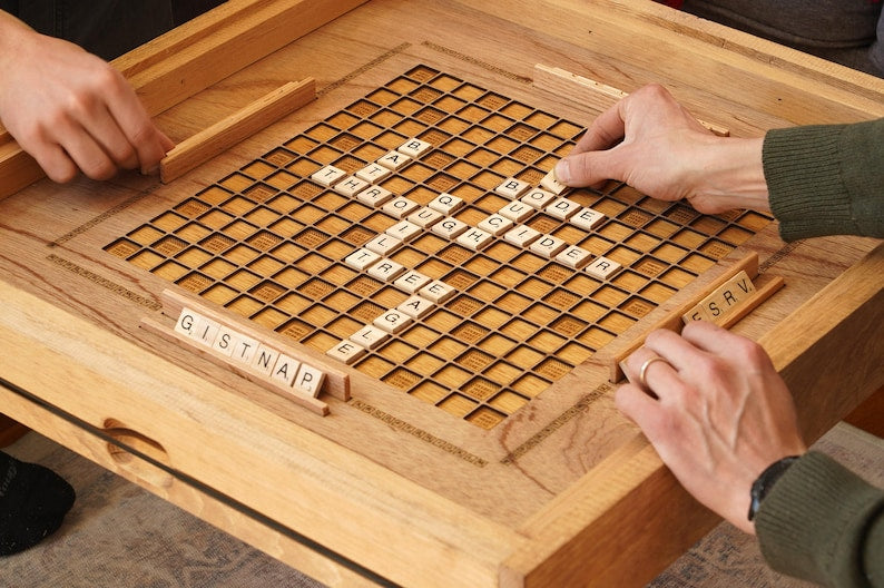 ✨ustic Scrabble Coffee Table with removable top - letter tiles included