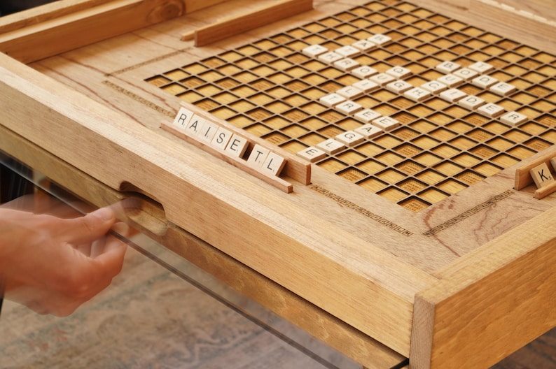 ✨ustic Scrabble Coffee Table with removable top - letter tiles included